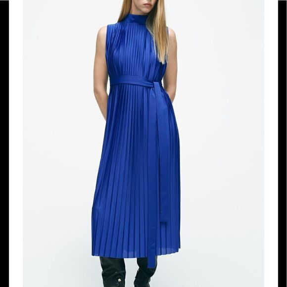 NWT Zara Voluminous Pleated Dress - Picture 2 of 12